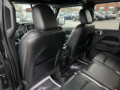 2018 Jeep WRANGLER UNL SAHARA