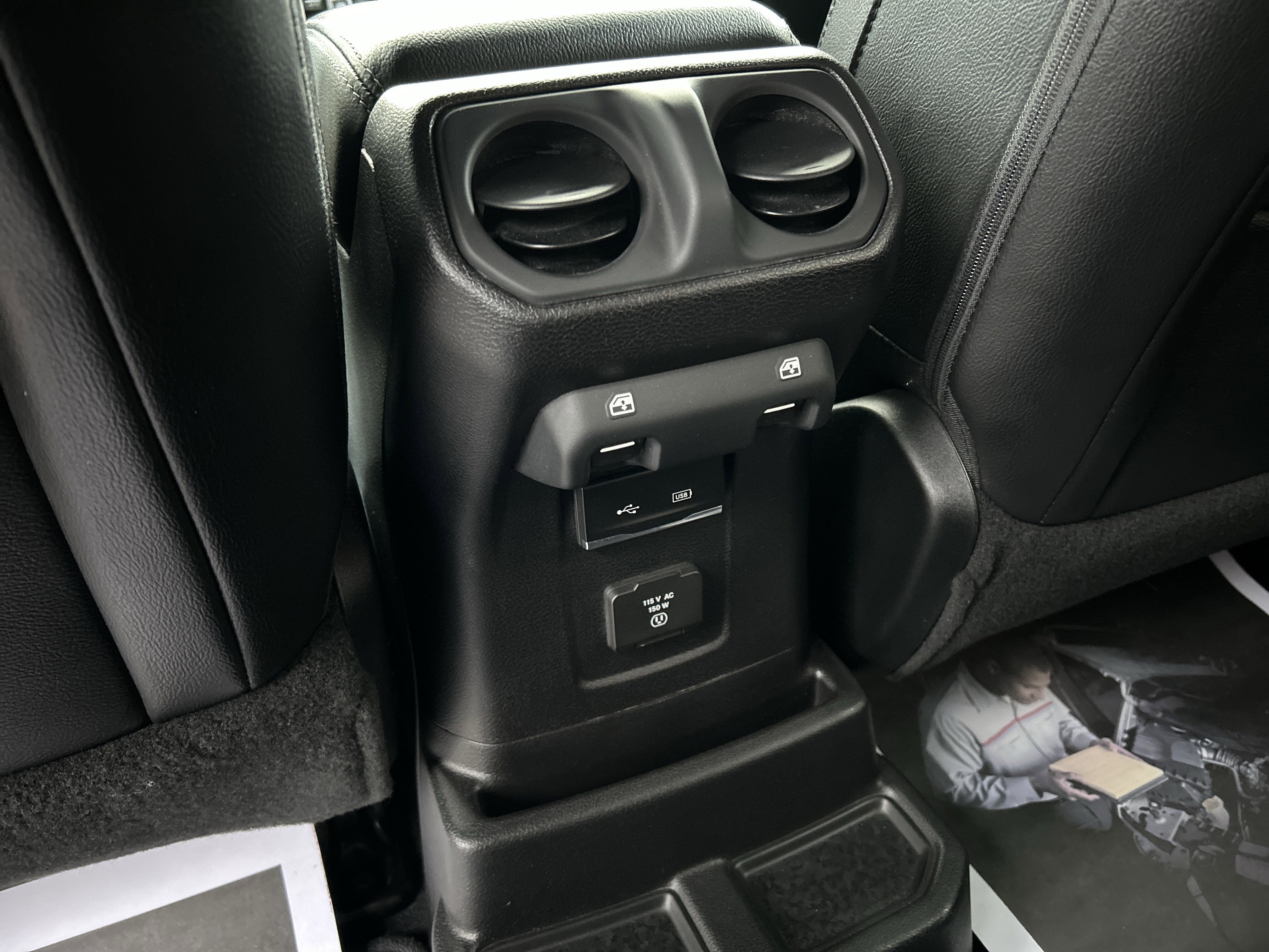 2018 Jeep WRANGLER UNL SAHARA