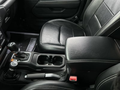 2018 Jeep WRANGLER UNL SAHARA