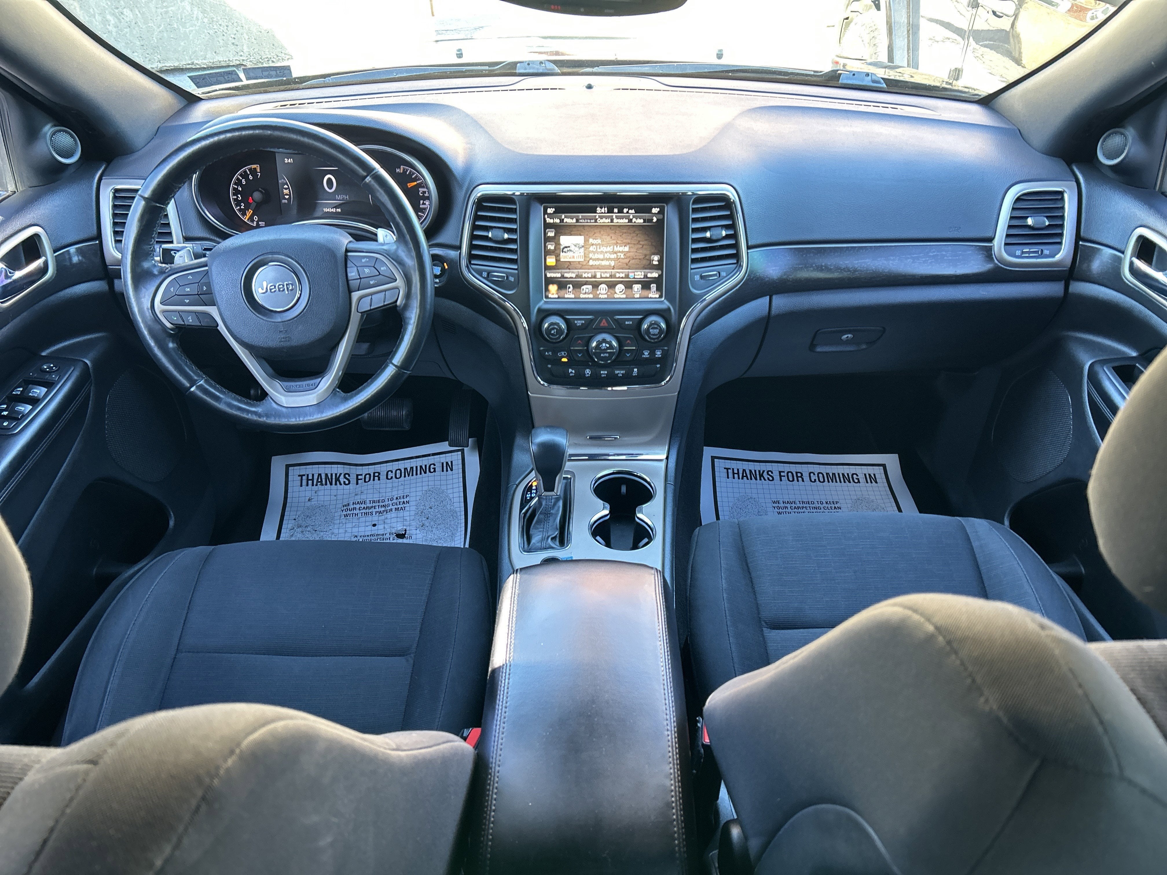 2017 Jeep GRAND CHEROKEE LAREDO