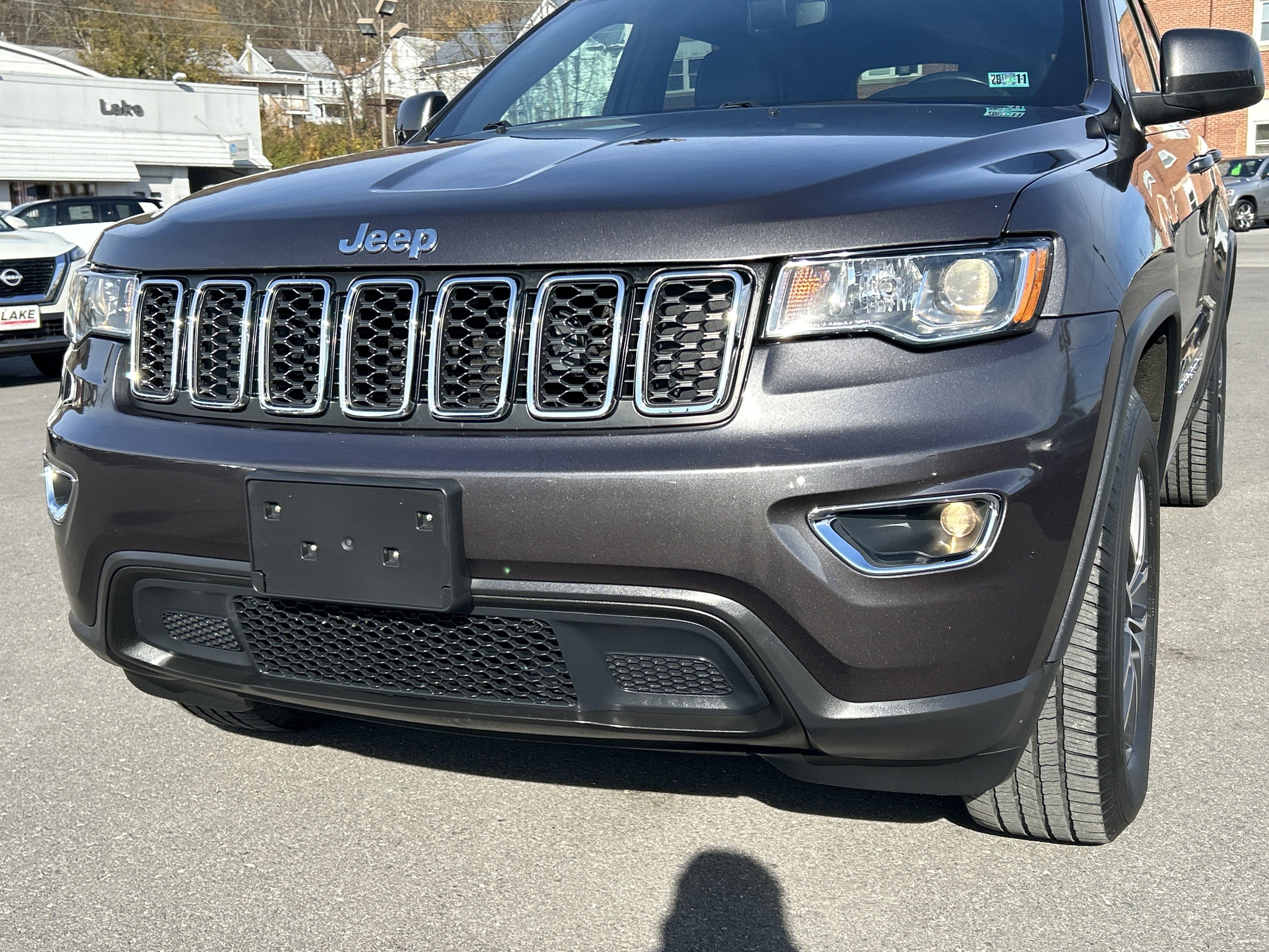 2019 Jeep GRAND CHEROKEE LAREDO E
