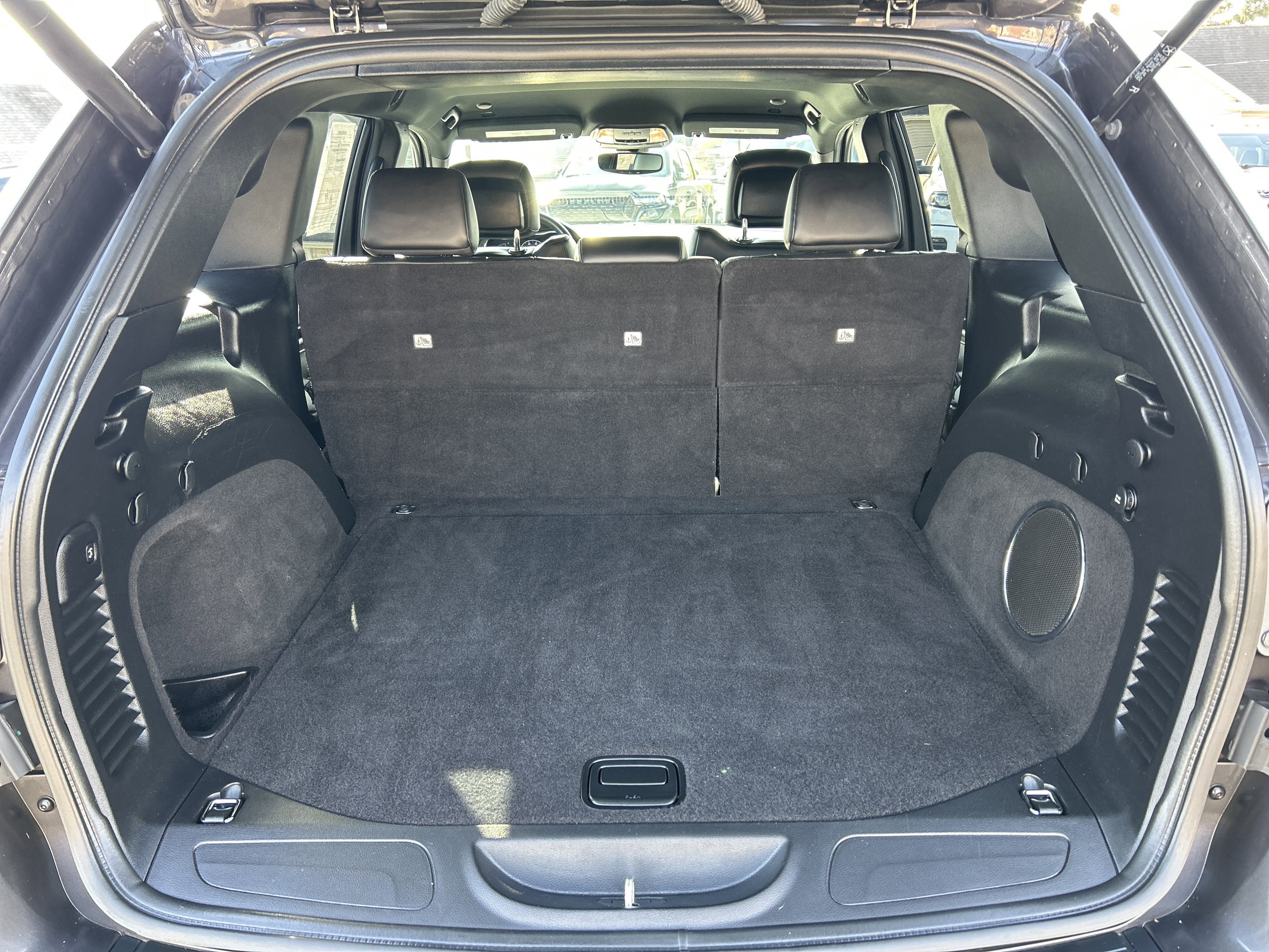 2019 Jeep GRAND CHEROKEE LAREDO E