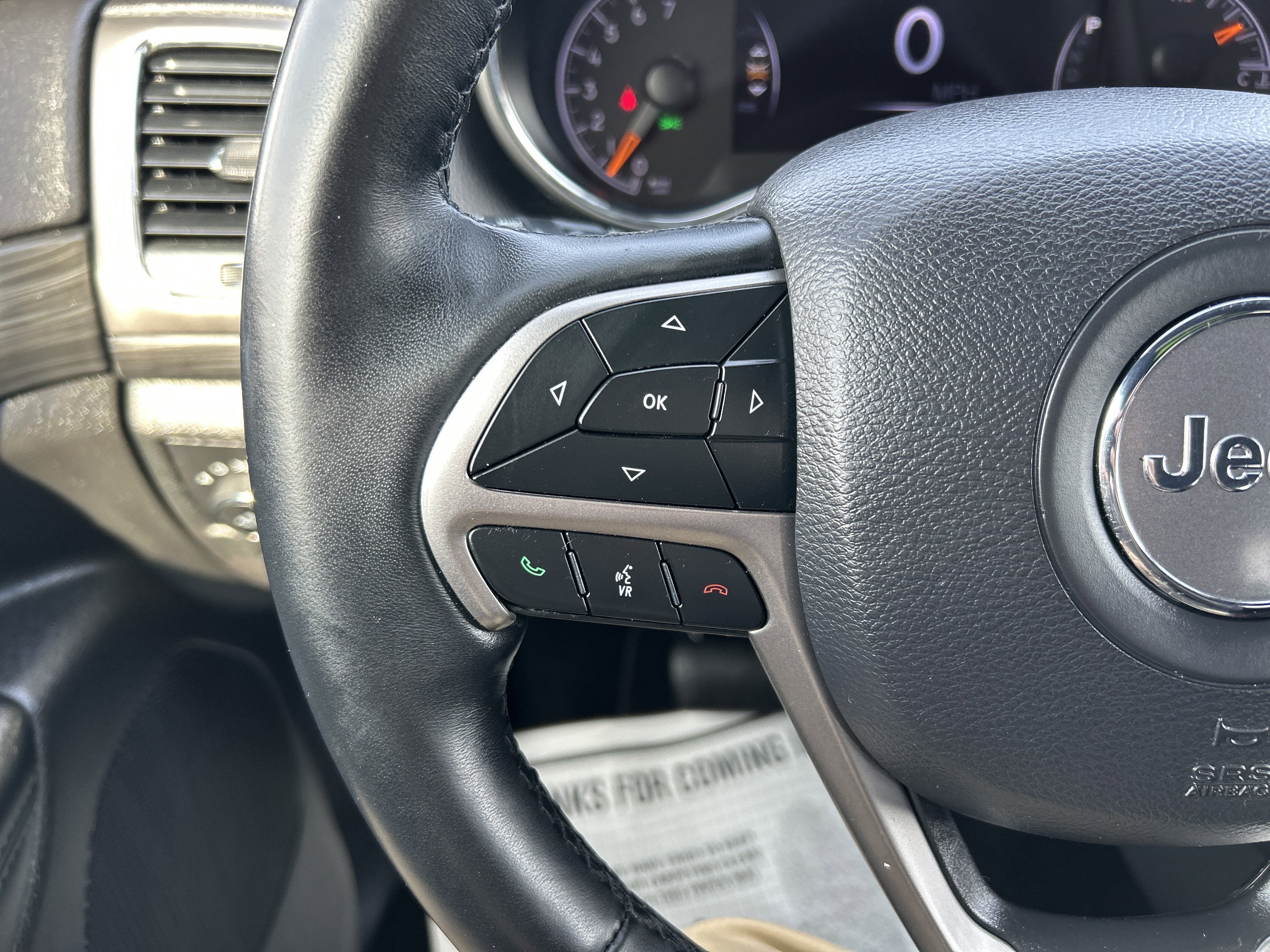 2019 Jeep GRAND CHEROKEE LAREDO E