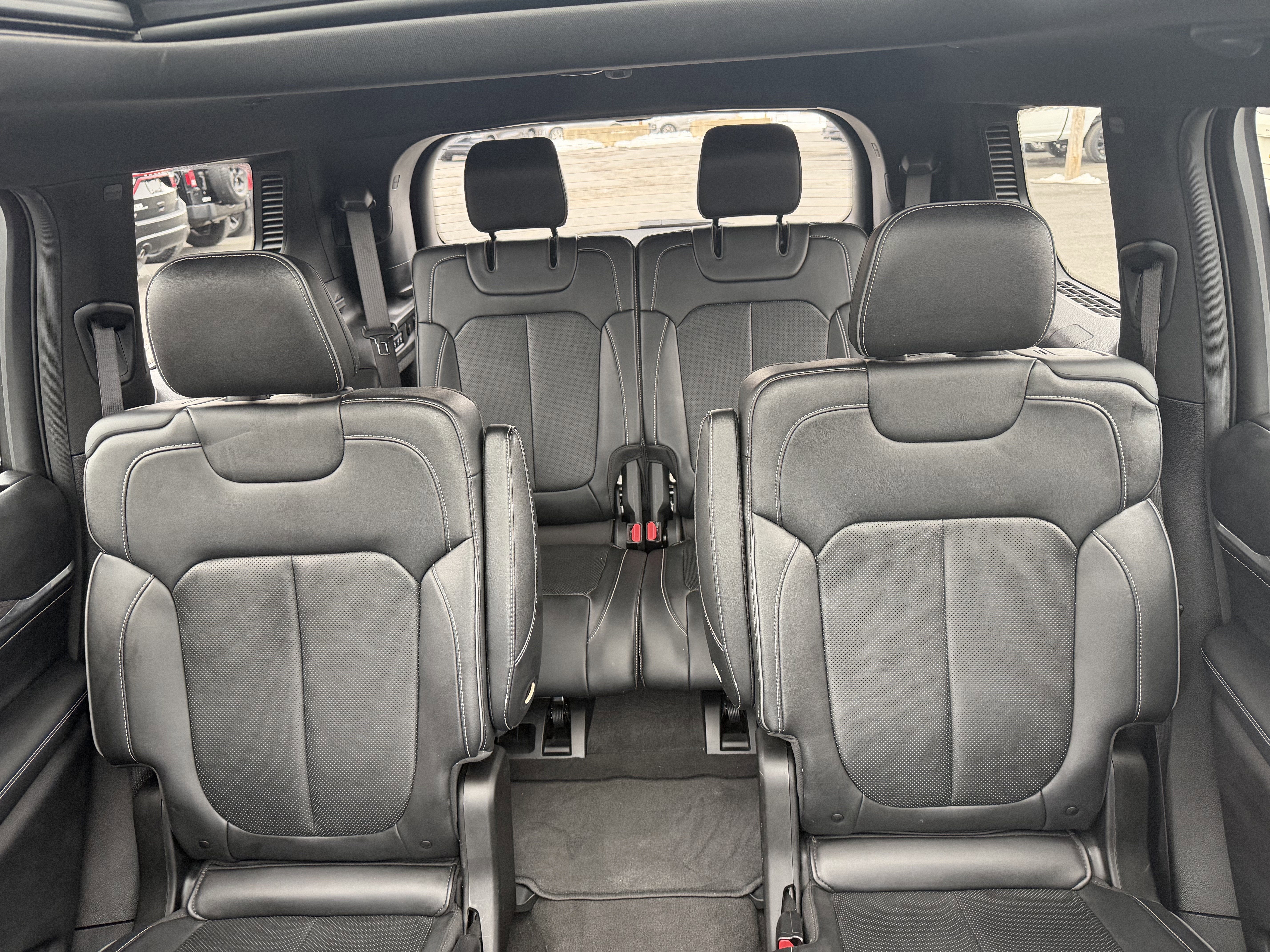 2021 Jeep GRAND CHEROKEE OVERLAND