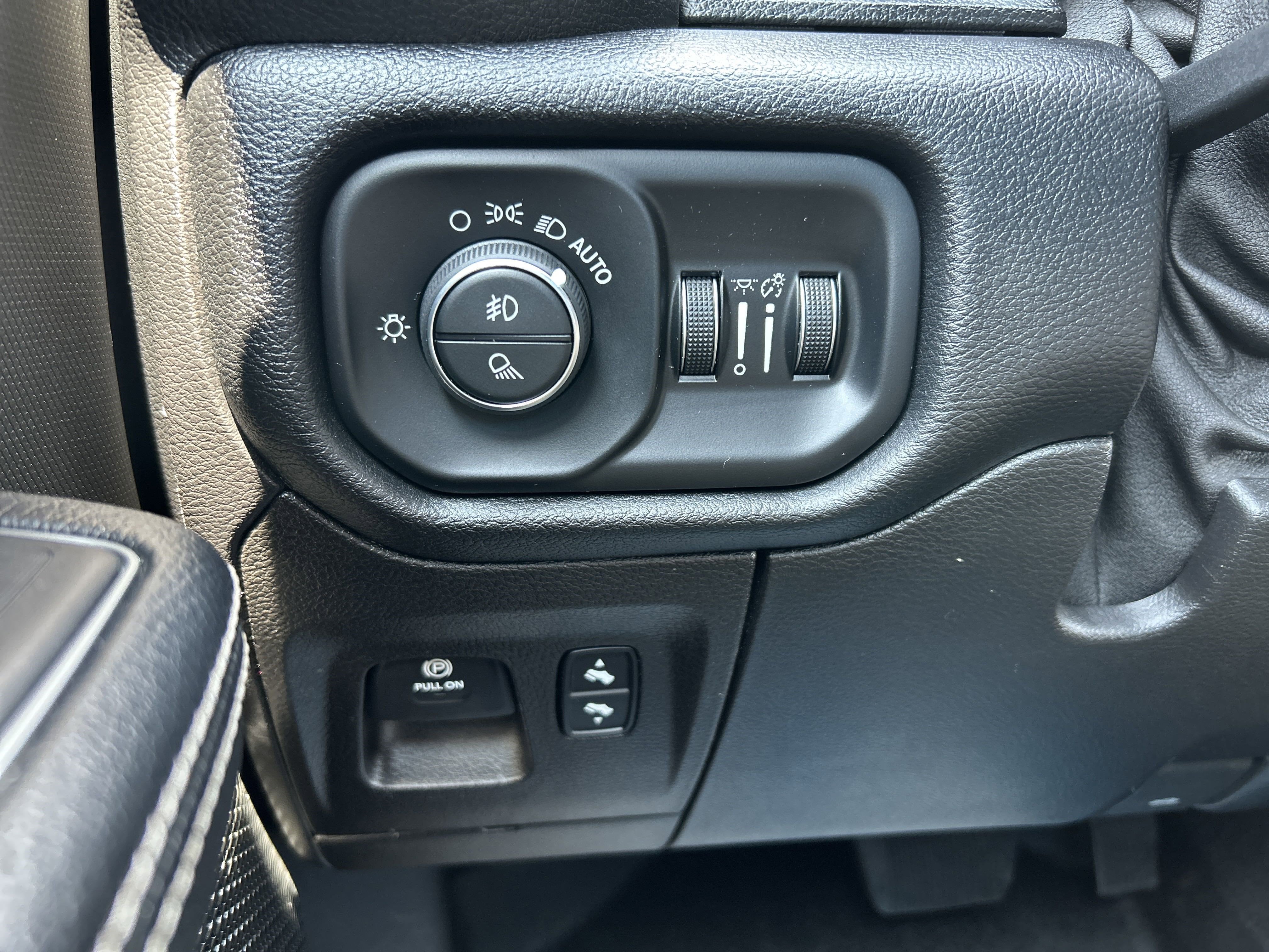 2019 RAM RAM 1500 SPORT