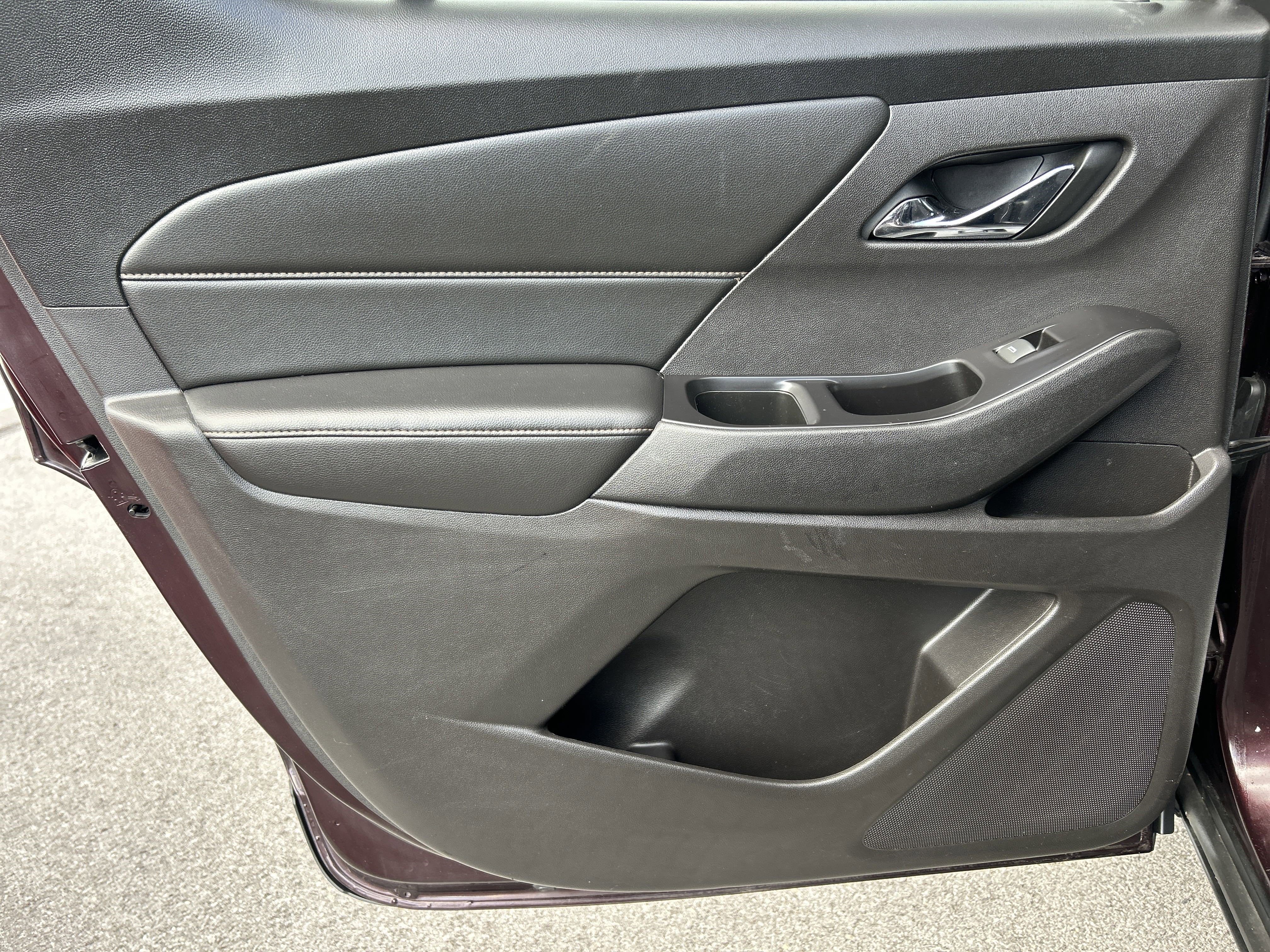 2018 Chevrolet TRAVERSE LT