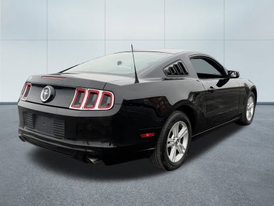 2014 Ford MUSTANG V6