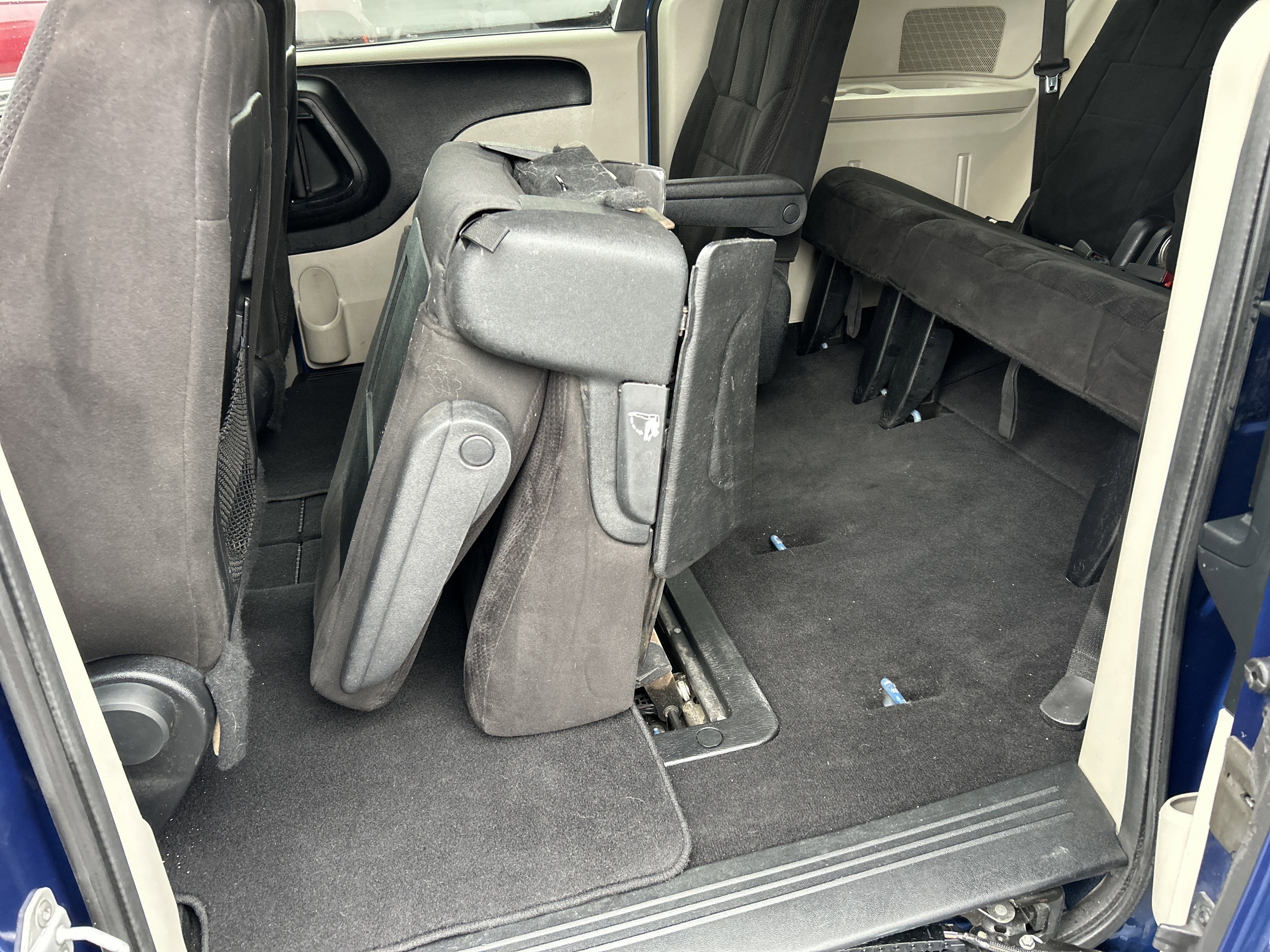 2011 Dodge GRAND CARAVAN EXPRESS