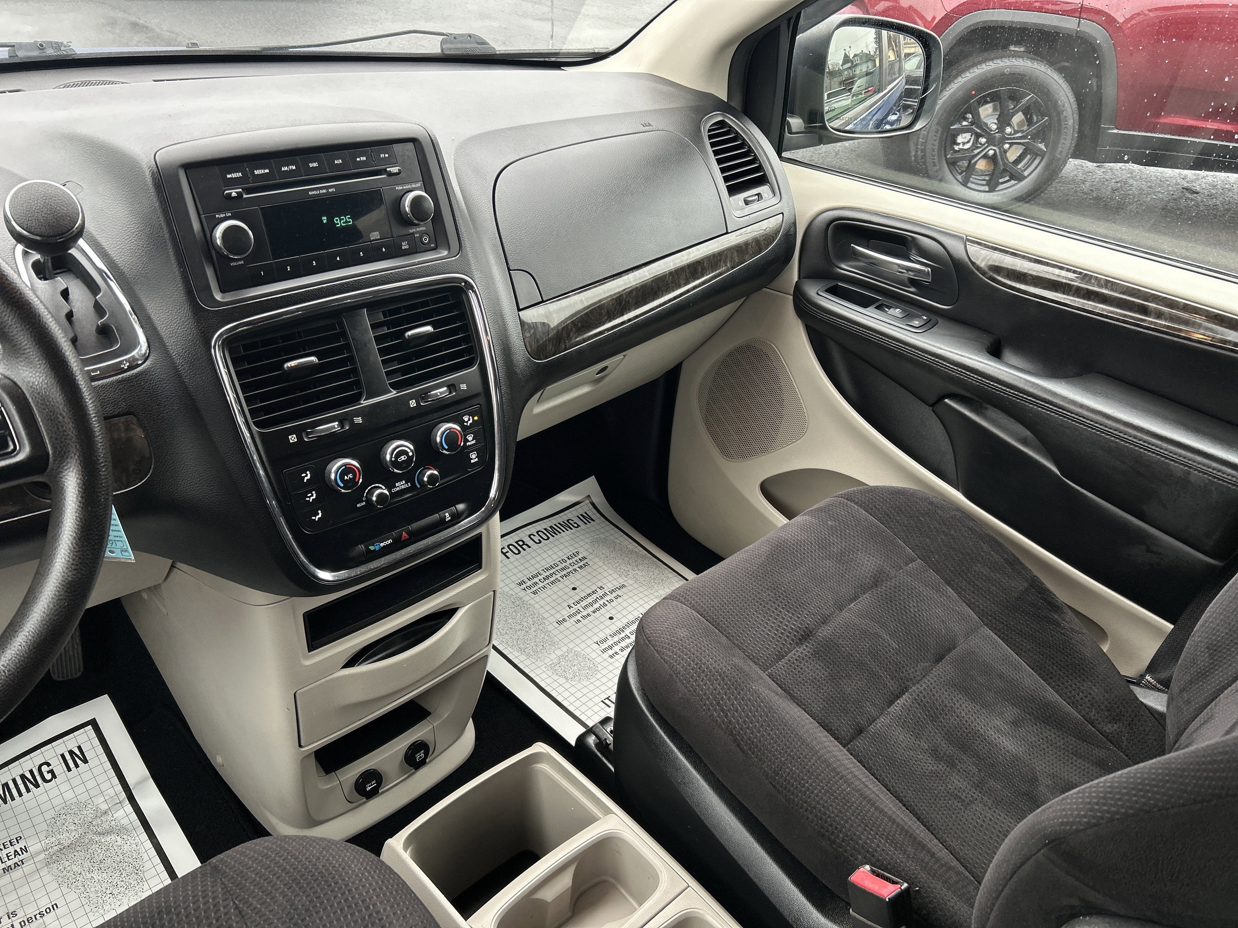 2011 Dodge GRAND CARAVAN EXPRESS