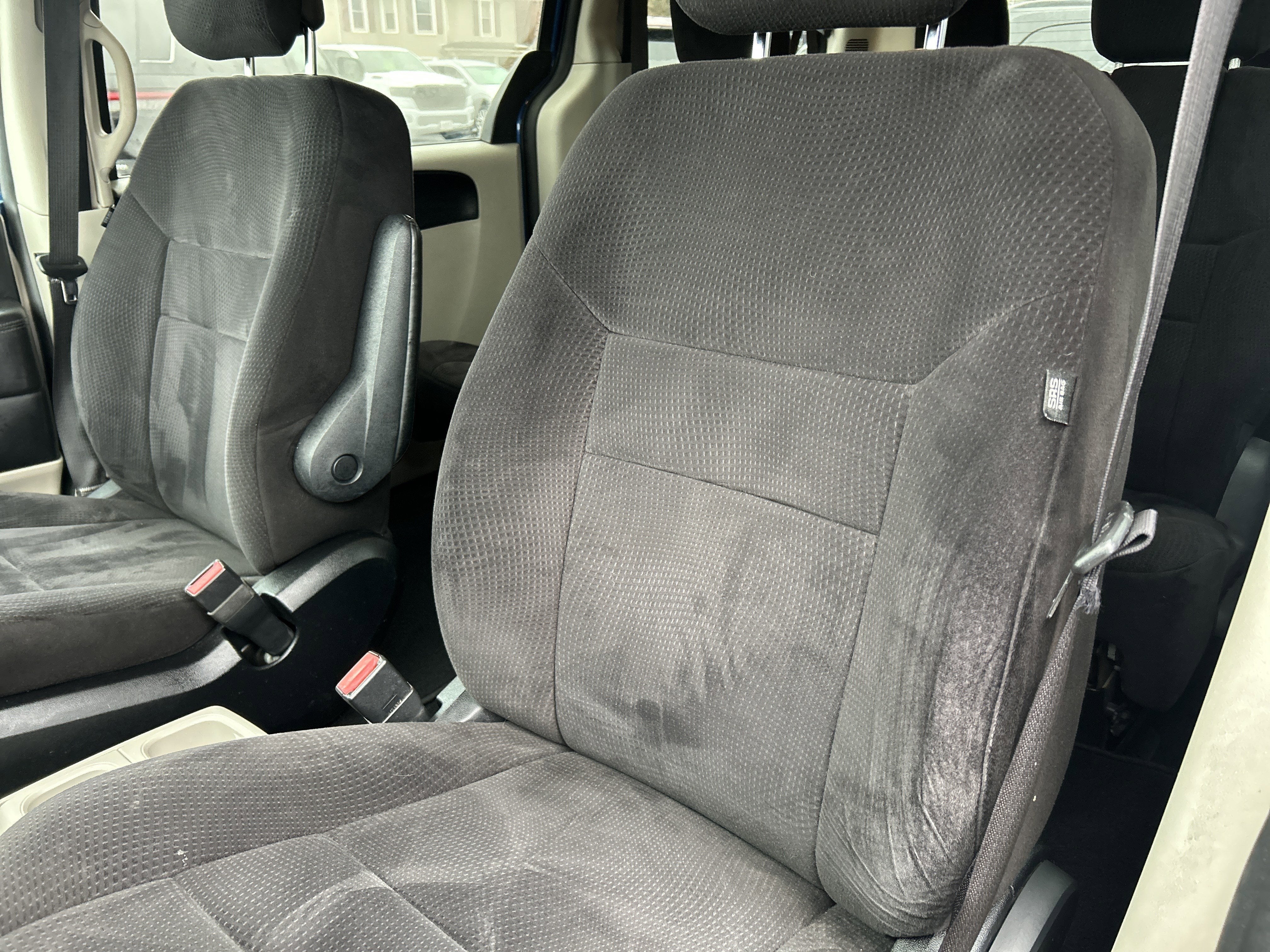 2011 Dodge GRAND CARAVAN EXPRESS