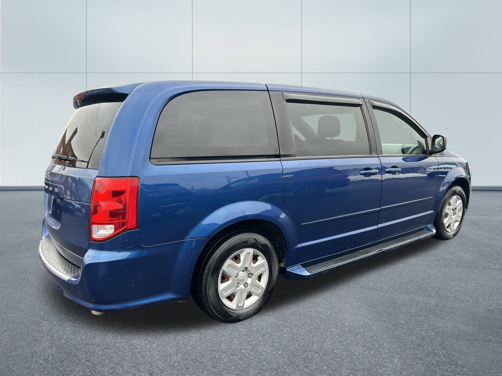 2011 Dodge GRAND CARAVAN EXPRESS