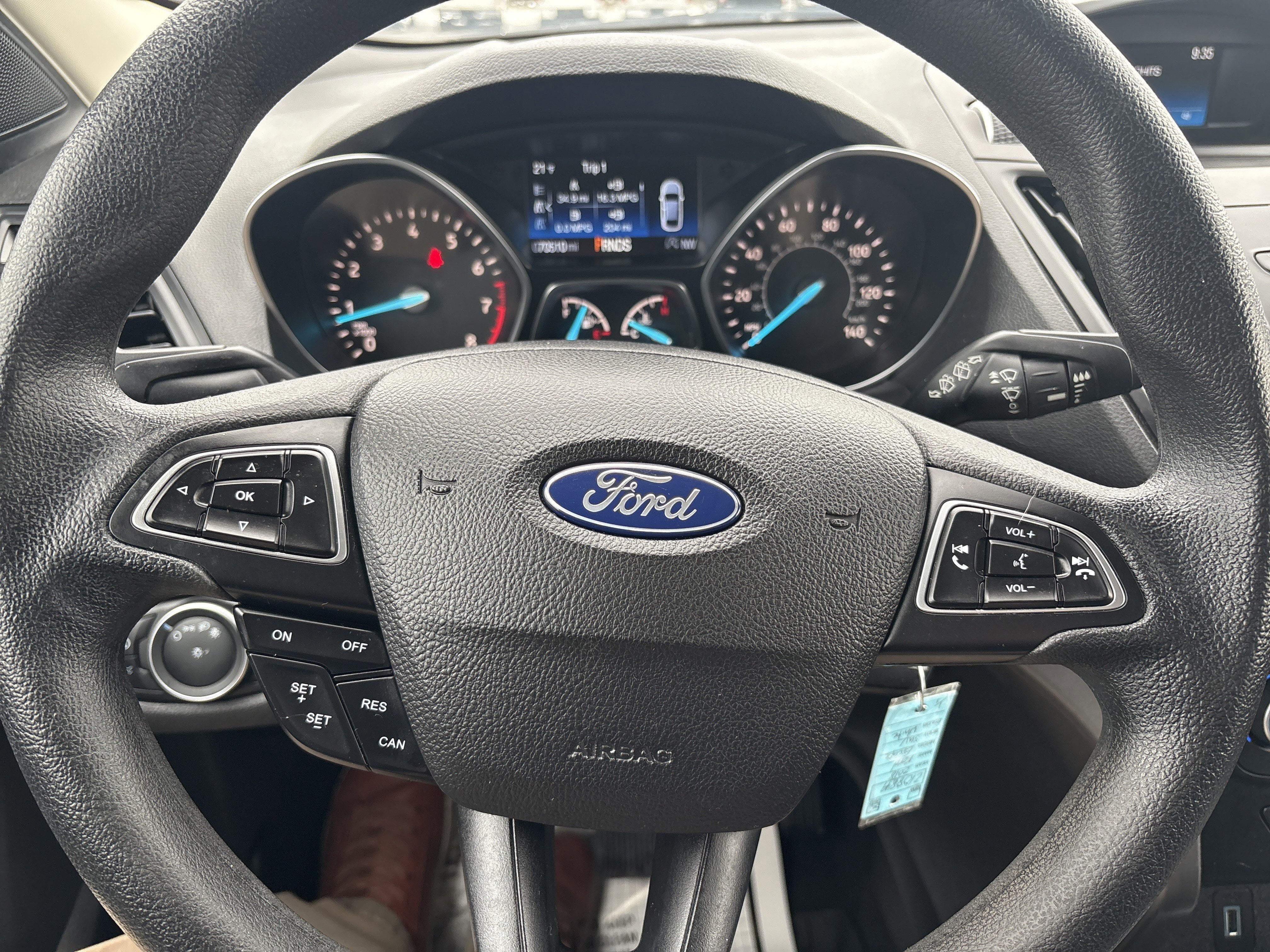2018 Ford ESCAPE SE