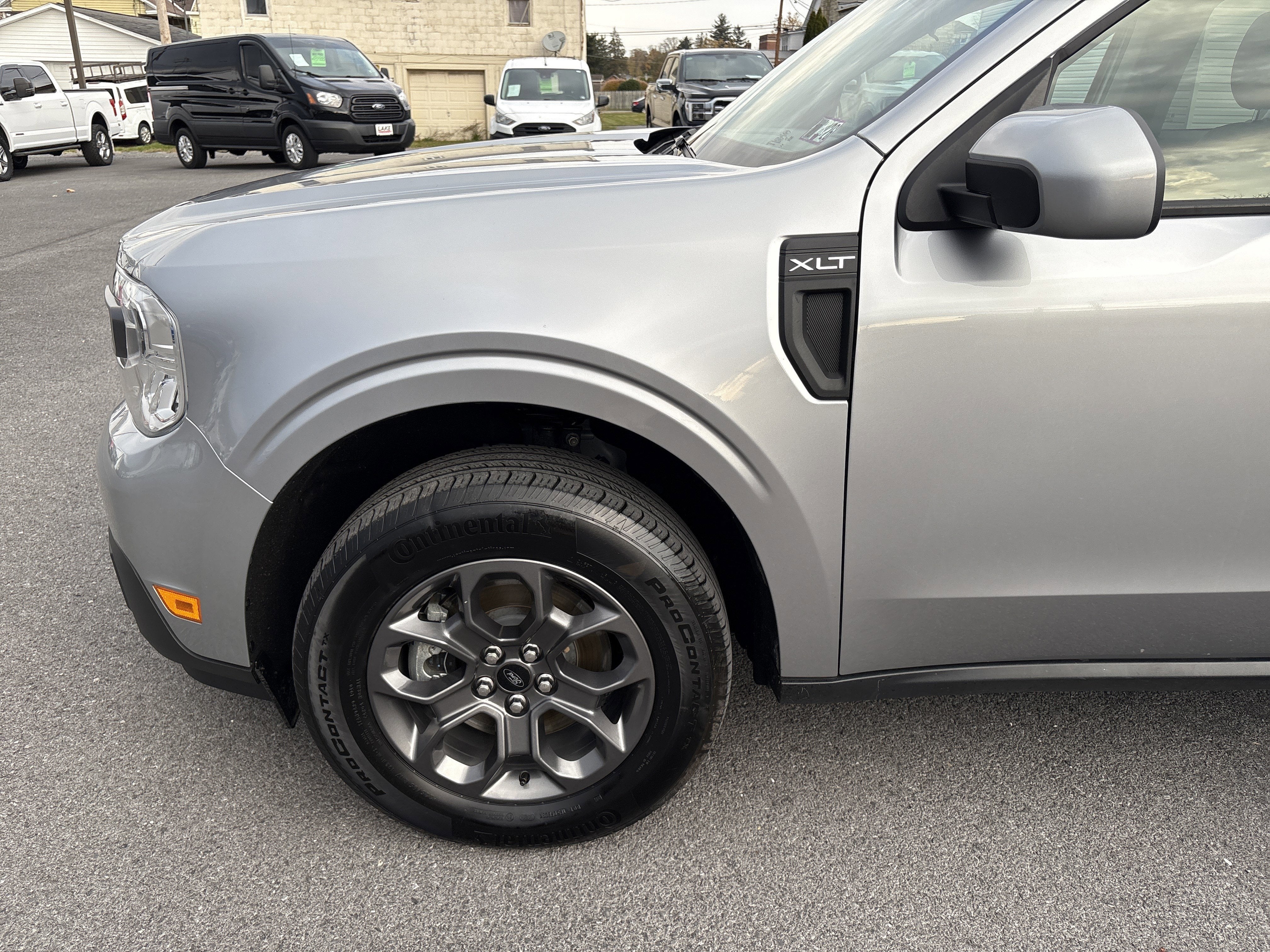 2023 Ford MAVERICK XLT