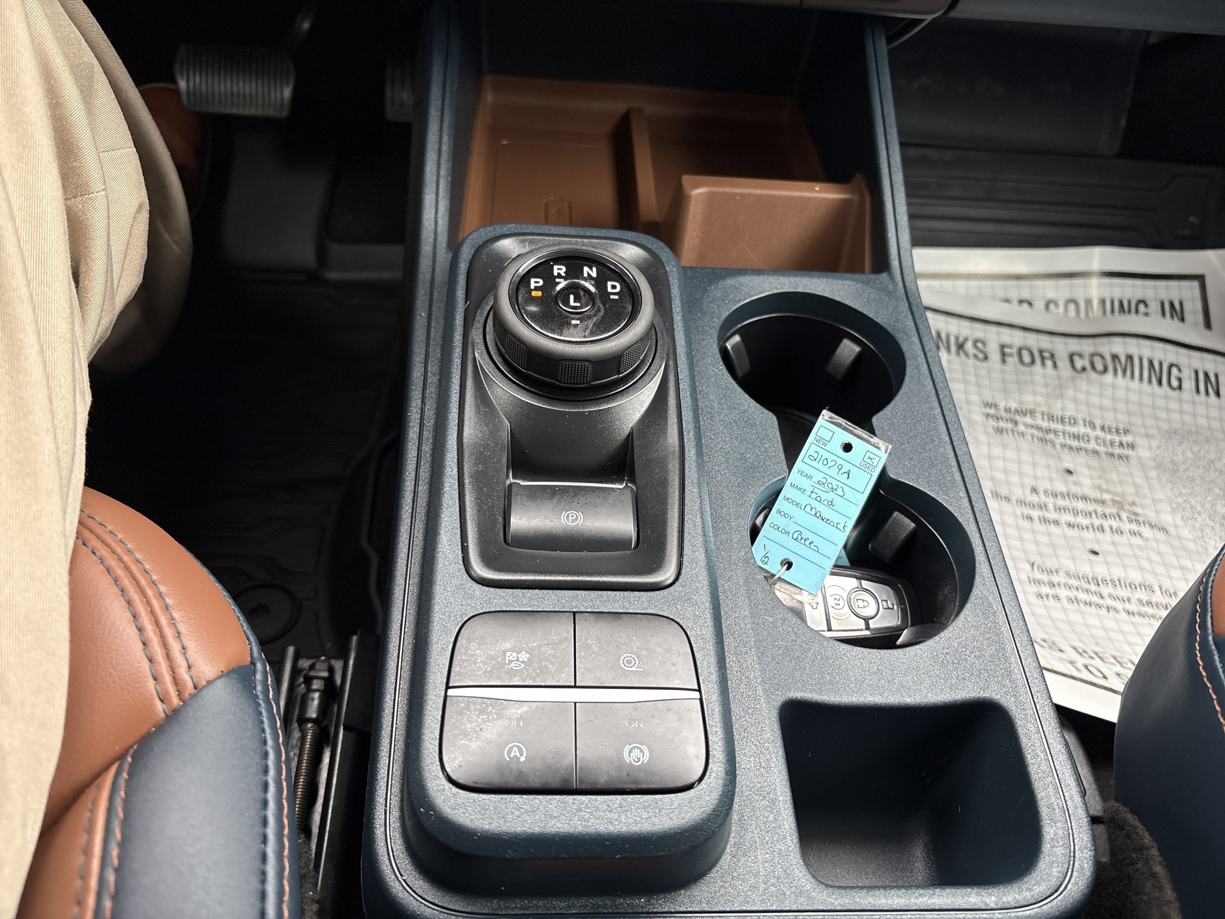 2023 Ford MAVERICK LARIAT