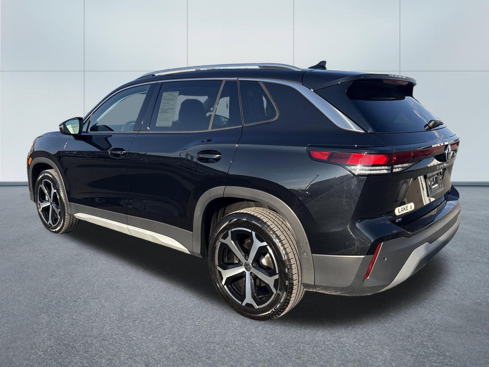 2025 Volkswagen TIGUAN SE