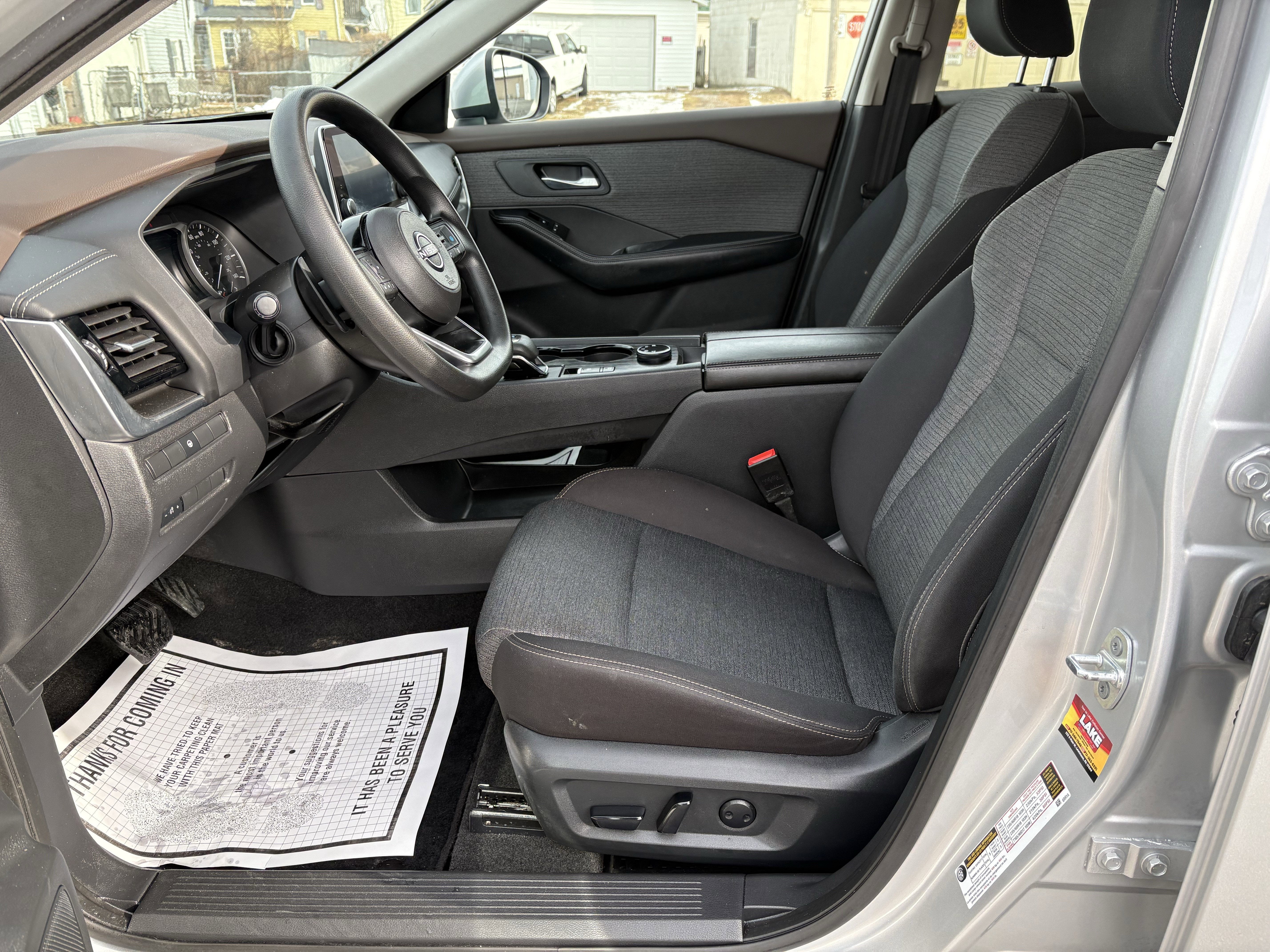 2022 Nissan ROGUE SV