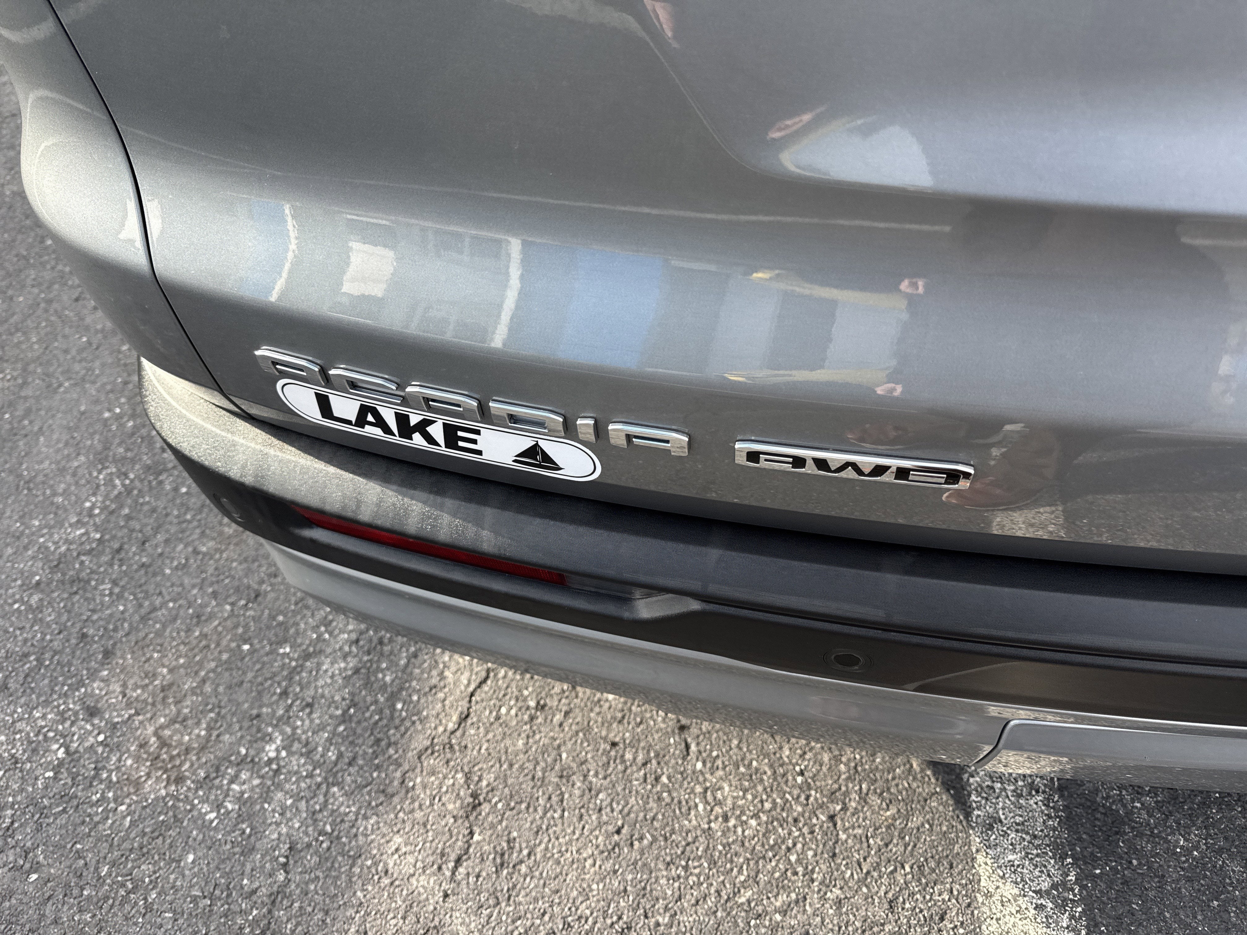 2024 GMC Acadia Elevation