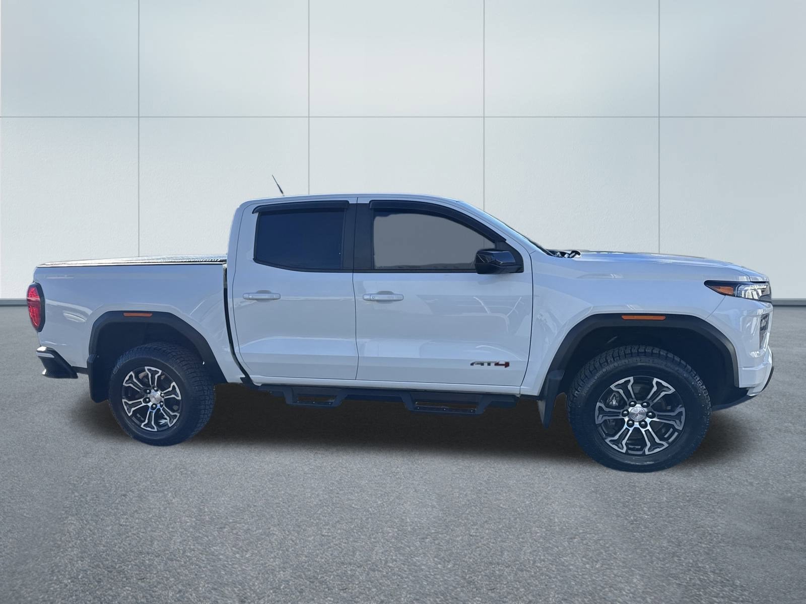 2023 GMC Canyon AT4