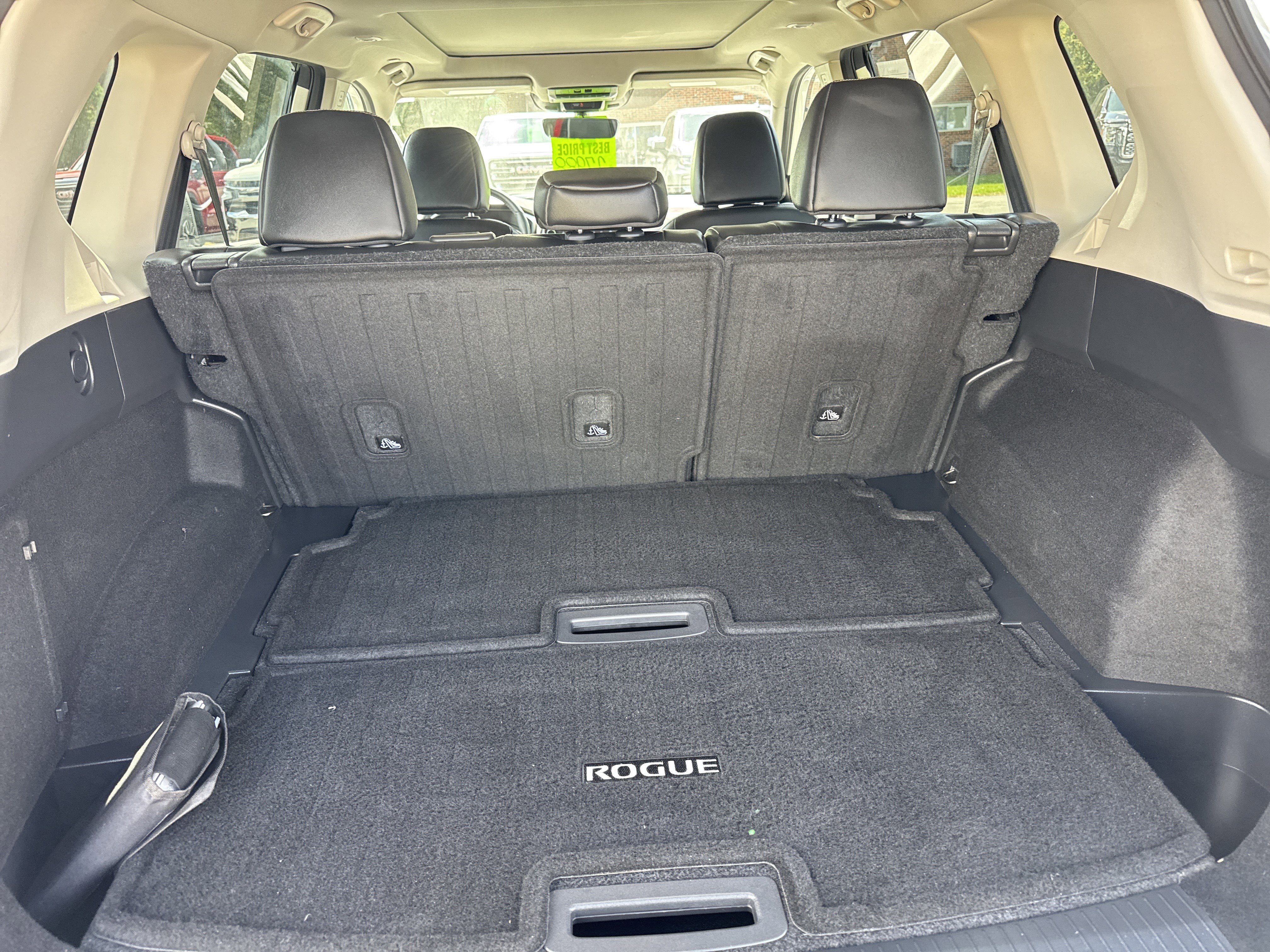 2022 Nissan Rogue SL