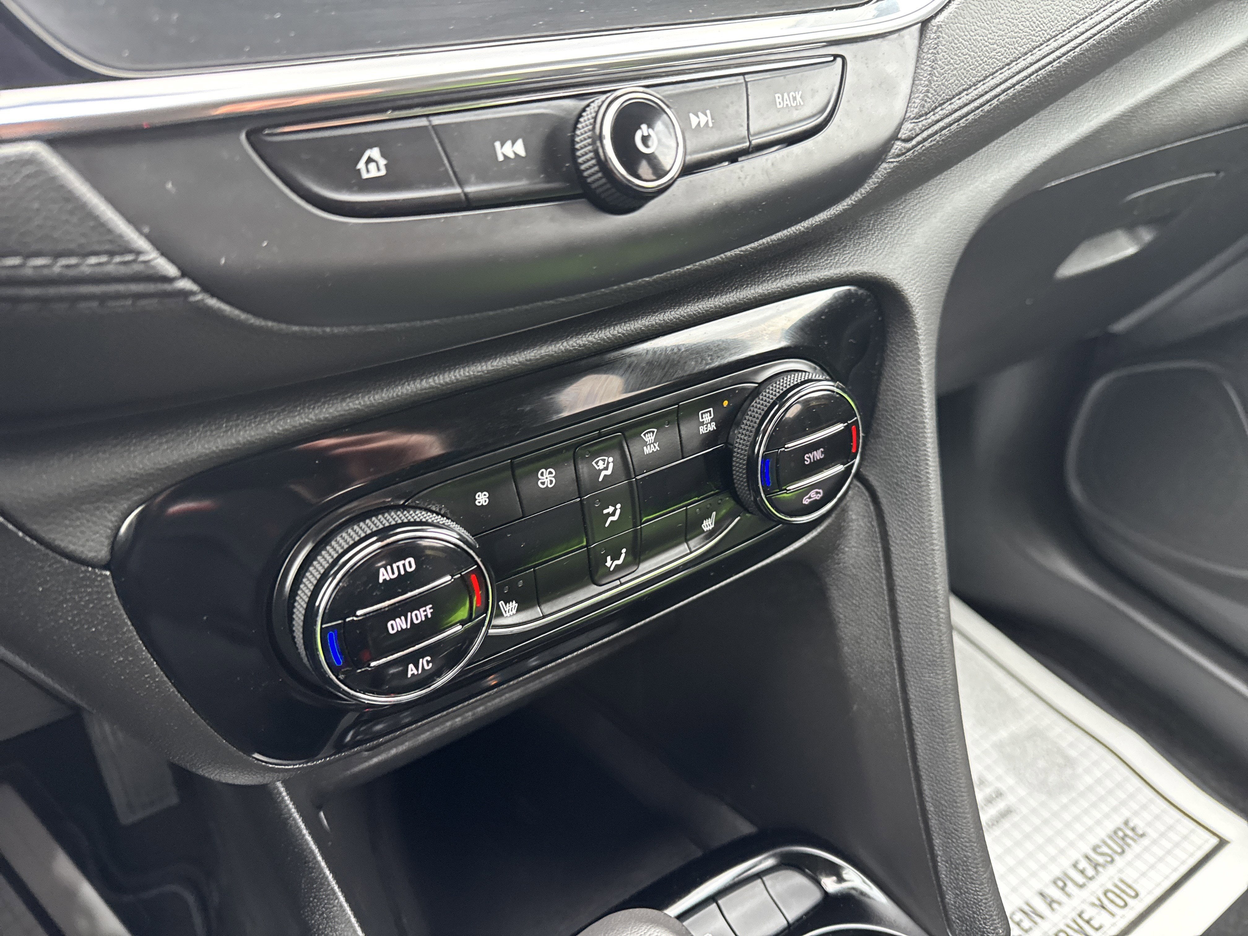 2022 Buick Encore GX Select