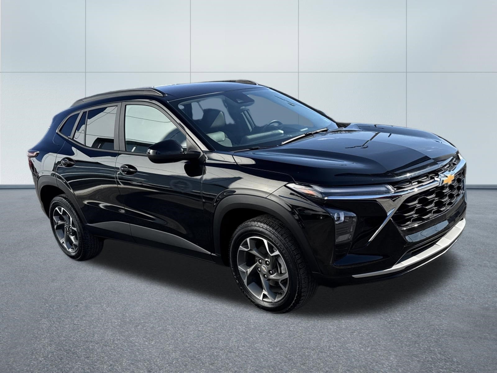 Used 2024 Chevrolet Trax LT with VIN KL77LHE21RC004176 for sale in Lewistown, PA